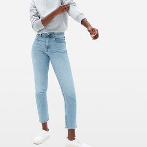 Everlane The Cheeky Straight Jean